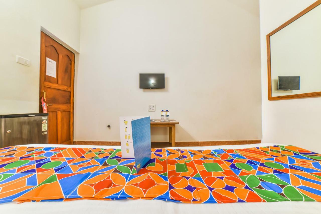 Fabhotel Yoyo Cottage With Pool - Nr Chapora Fort Vagator Exterior photo