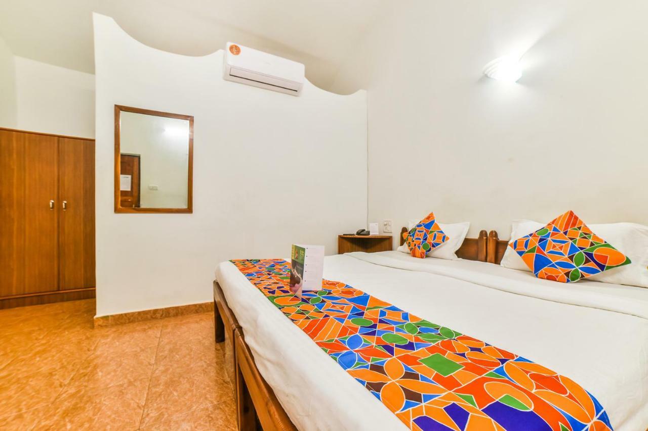 Fabhotel Yoyo Cottage With Pool - Nr Chapora Fort Vagator Exterior photo